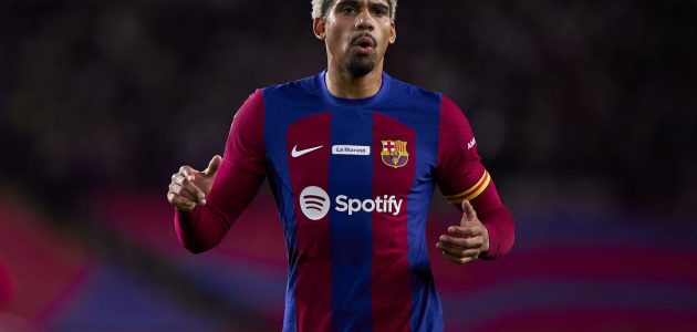 برشلونة رفض عرضين من بايرن ميونخ من أجل رونالد أروجو